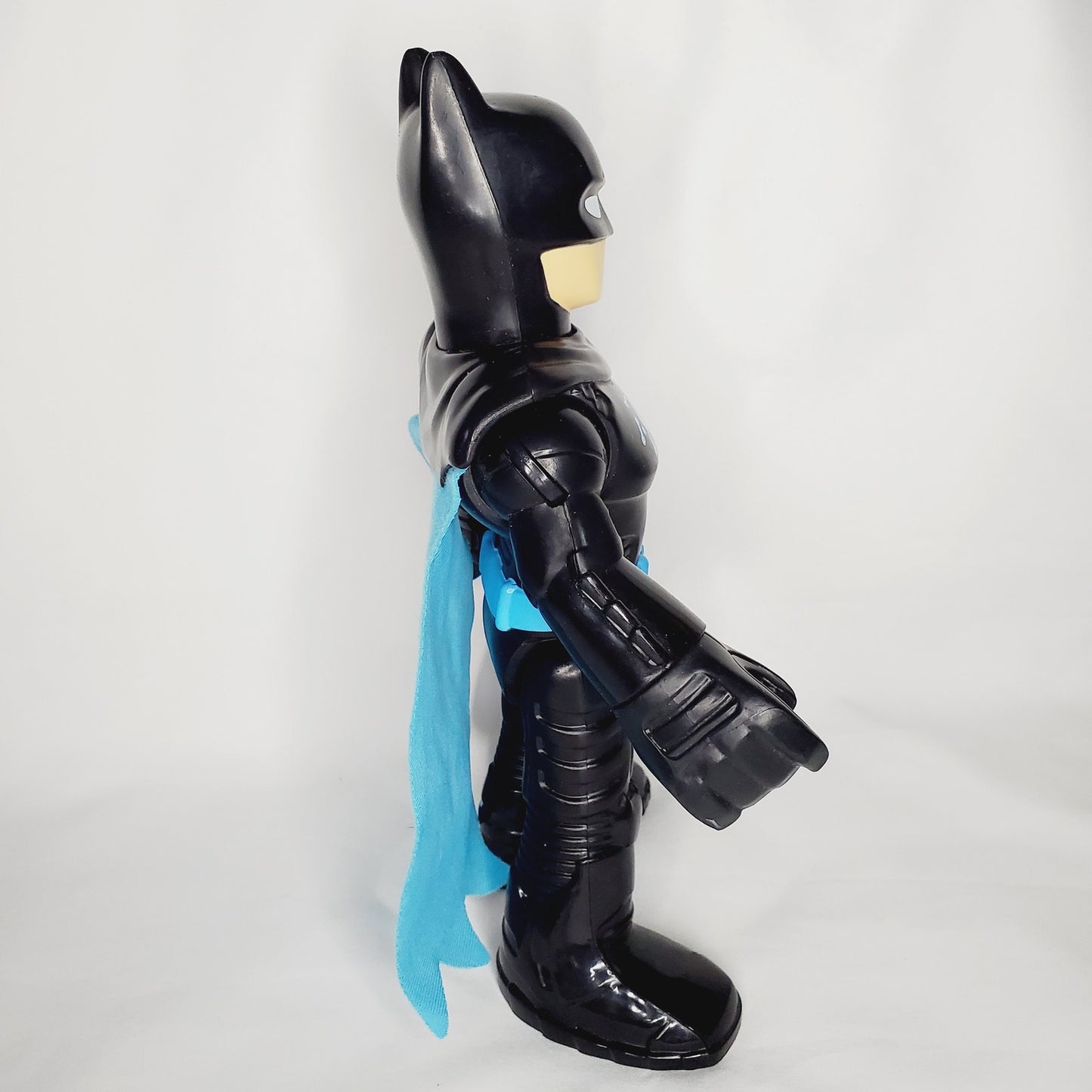 Batman w/ Cape DC Super Friends Fisher Price 10.5" Posable Figurine 2019 Action Figure Toy - New