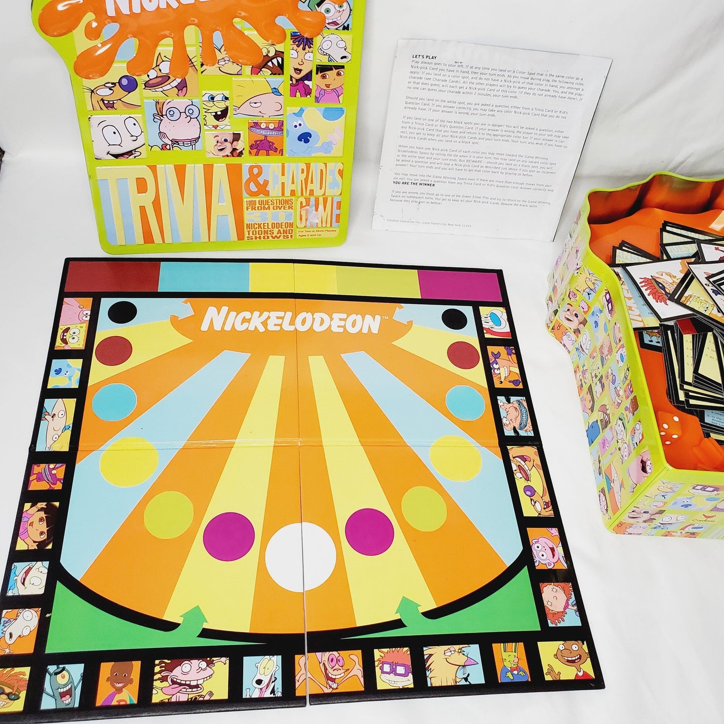 Vintage '04 Nickelodeon Trivia & Charades Game. Over 1000 questions & 30 Characters