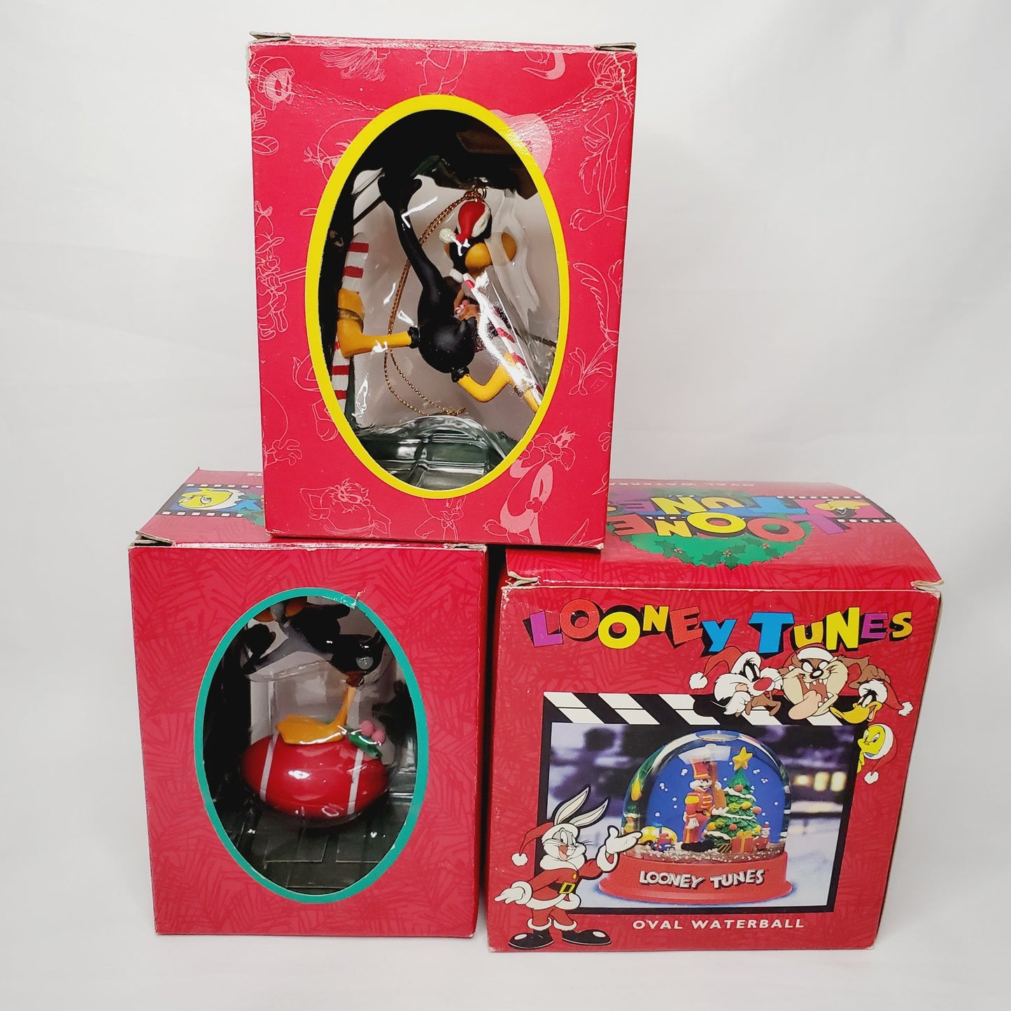 '96 Vintage Looney Tunes Christmas Collectible Ornaments and Snow Globe - NIB&NWT