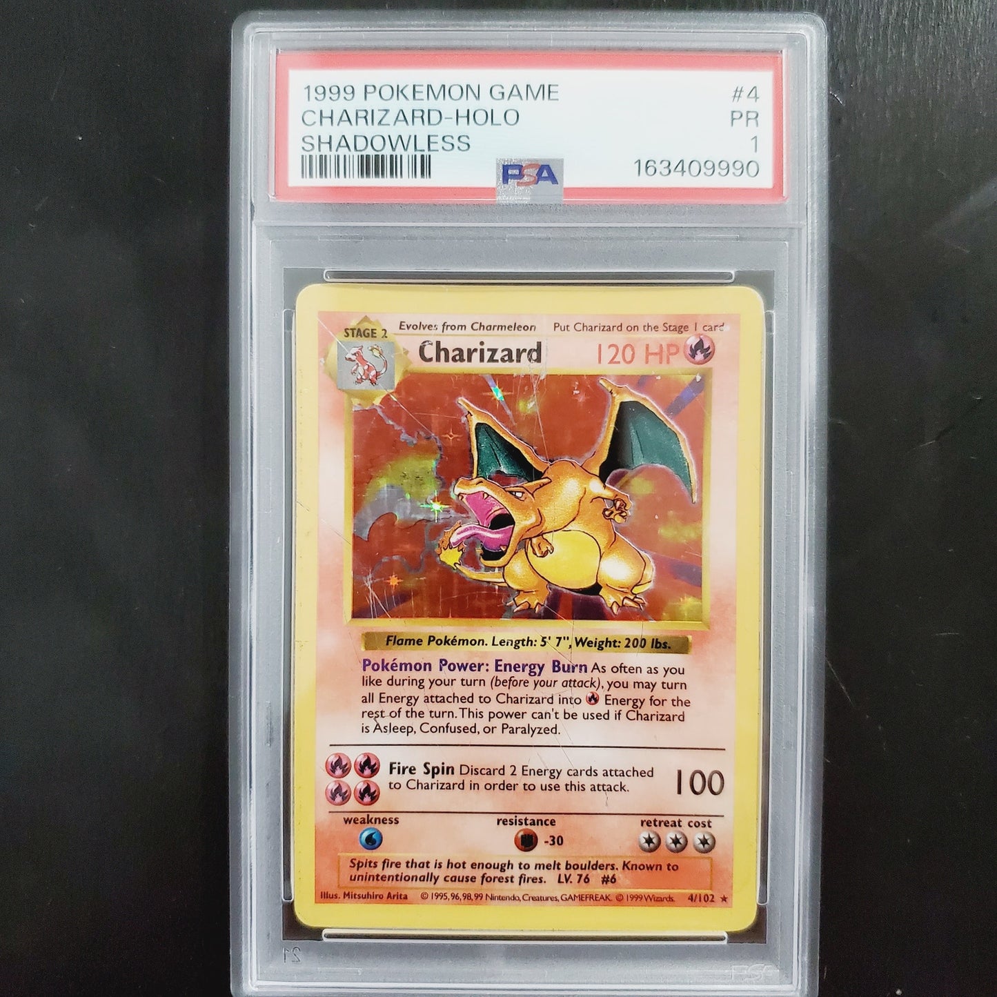 '99 PSA Graded Charizard Holo Shadowless in Plastic Protector Pokemon 4/102