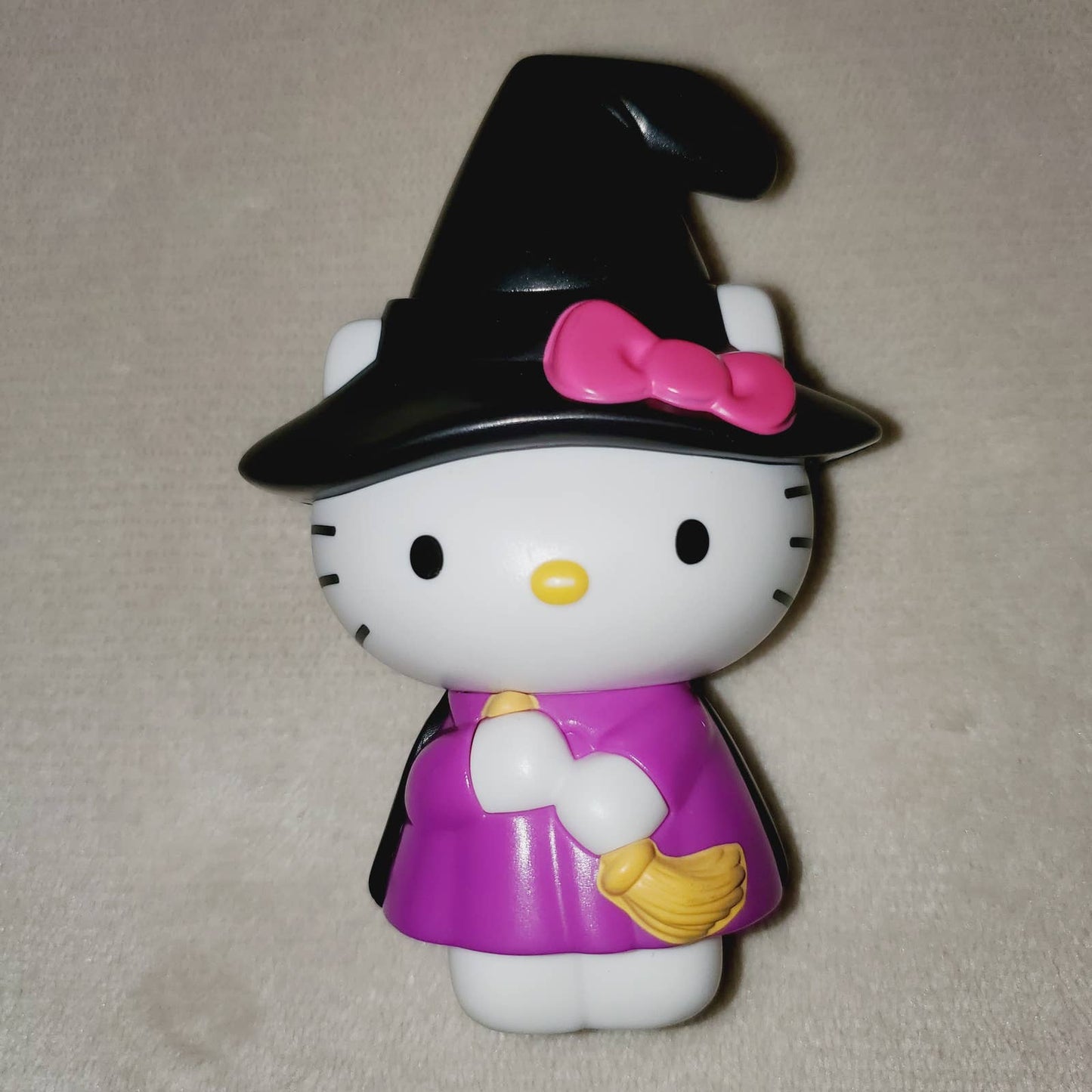 Halloween Hello Kitty McDonald's Toy '19 Bundle. Skeleton, Pumpkin, Rocker & Witch