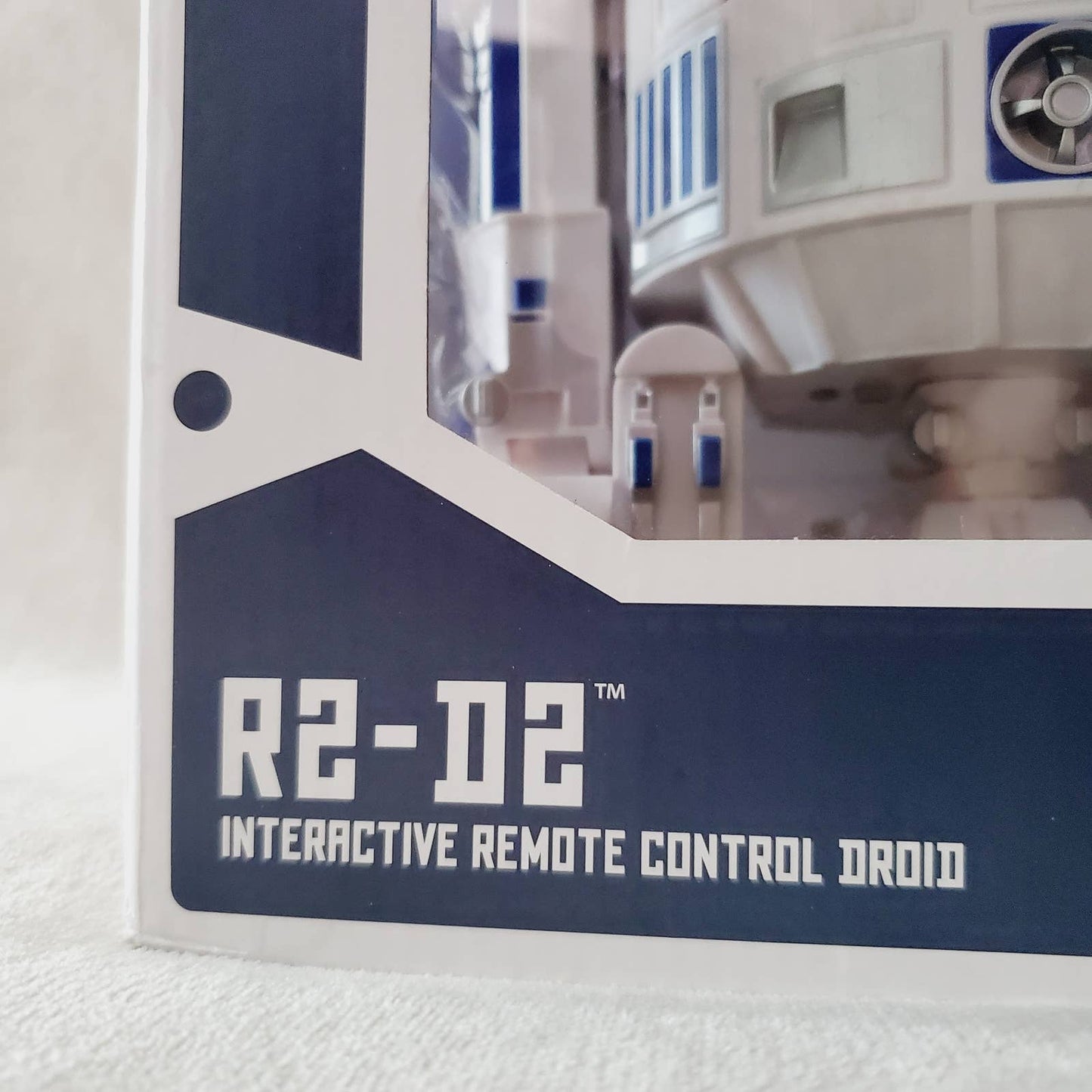 Disney Star Wars Galaxy's Edge R2-D2 Interactive Remote Control Droid - NIB & NWT