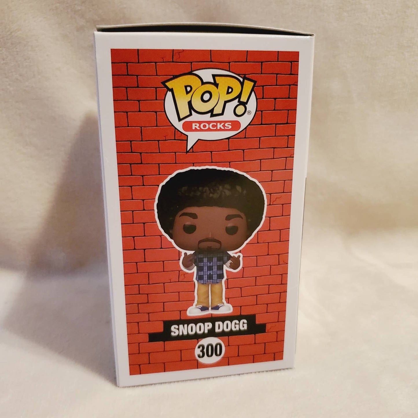 Snoop Dogg Funko POP! Rocks 300. Vinyl Figurine. Released 2022 - NIB