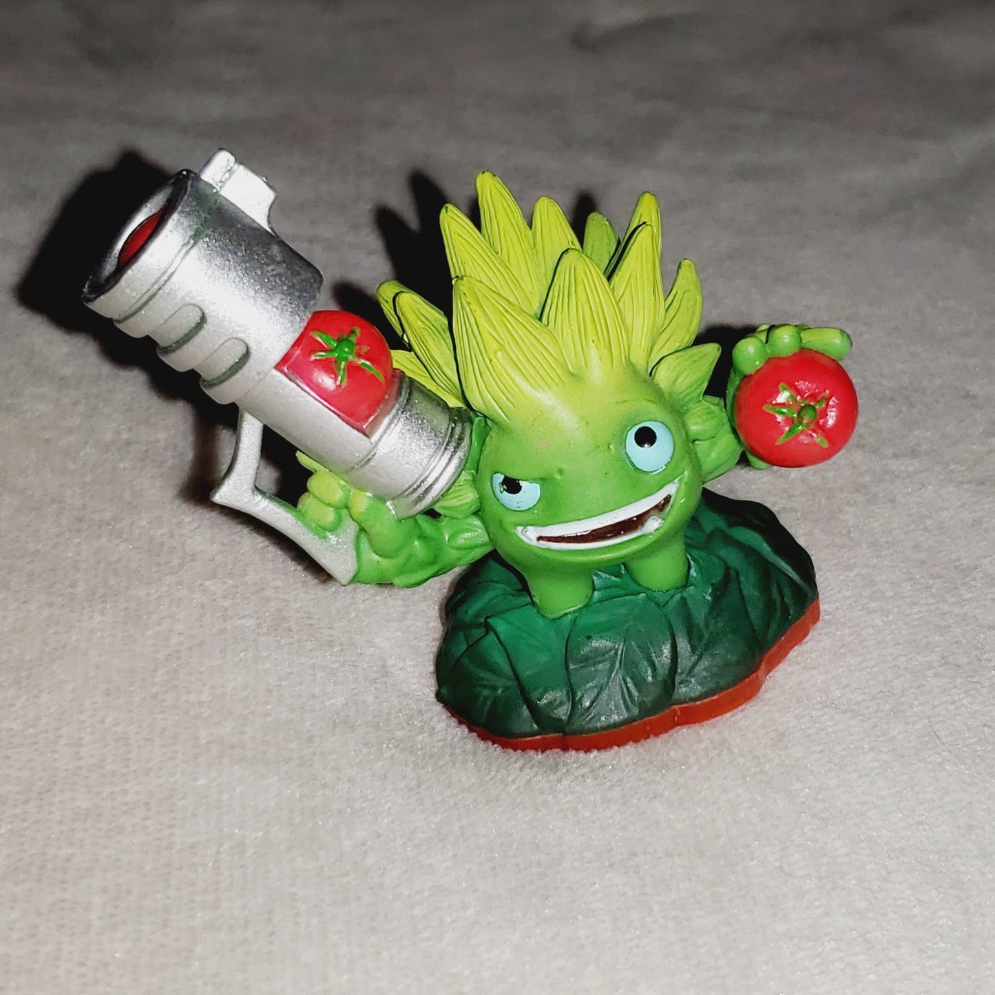 Skylanders Bundle. 7 Figurines w/ Accessories. Snap Shot, Tree Rex & More