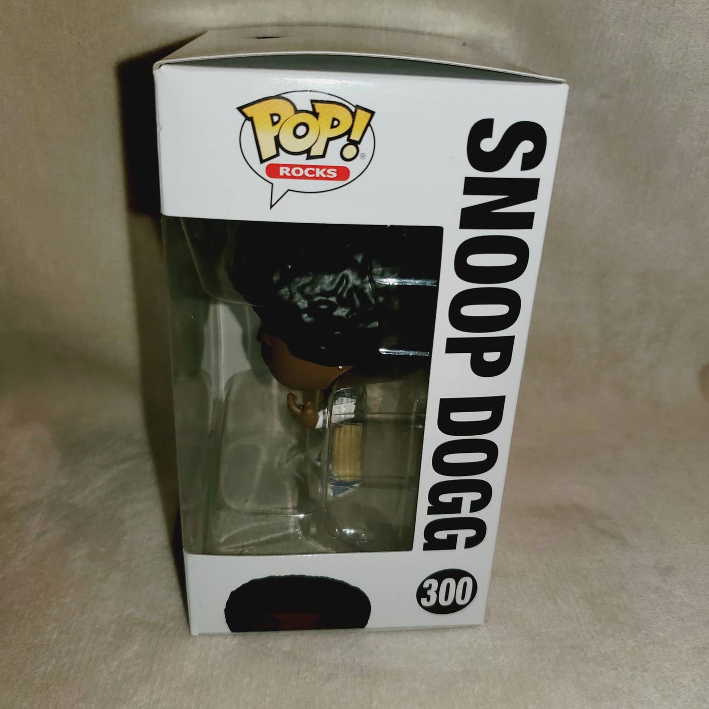 Snoop Dogg Funko POP! Rocks 300. Vinyl Figurine. Released 2022 - NIB