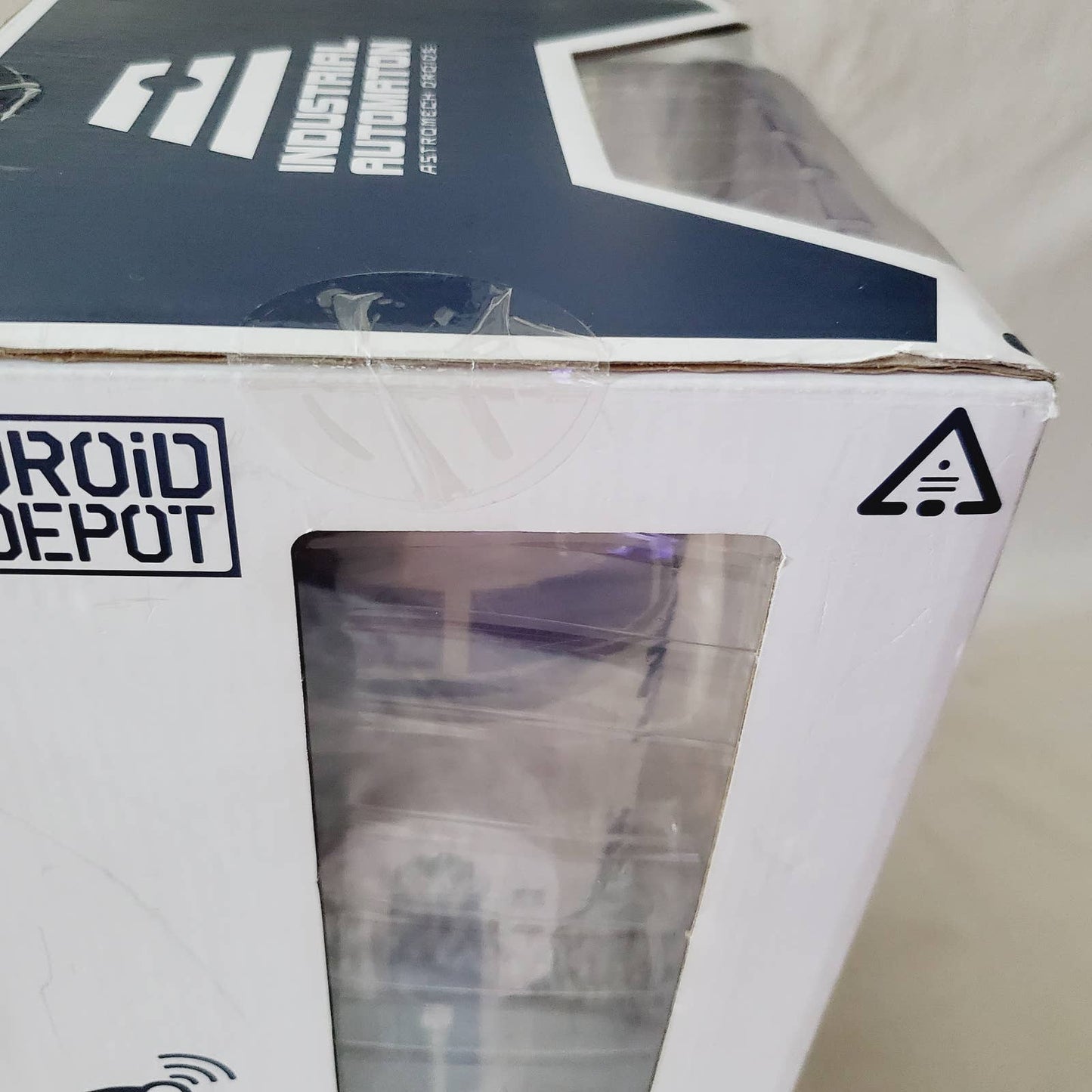 Disney Star Wars Galaxy's Edge R2-D2 Interactive Remote Control Droid - NIB & NWT